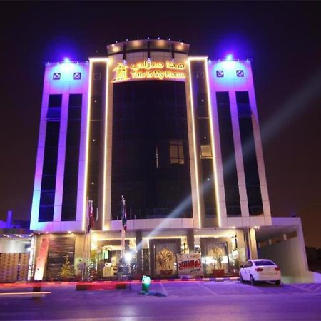 هذا منزلى الحمراء Riaad Buitenkant foto