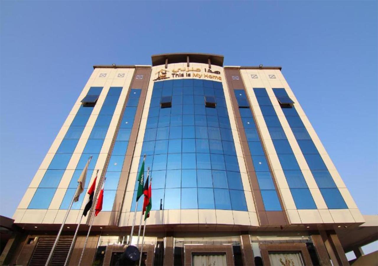 هذا منزلى الحمراء Riaad Buitenkant foto